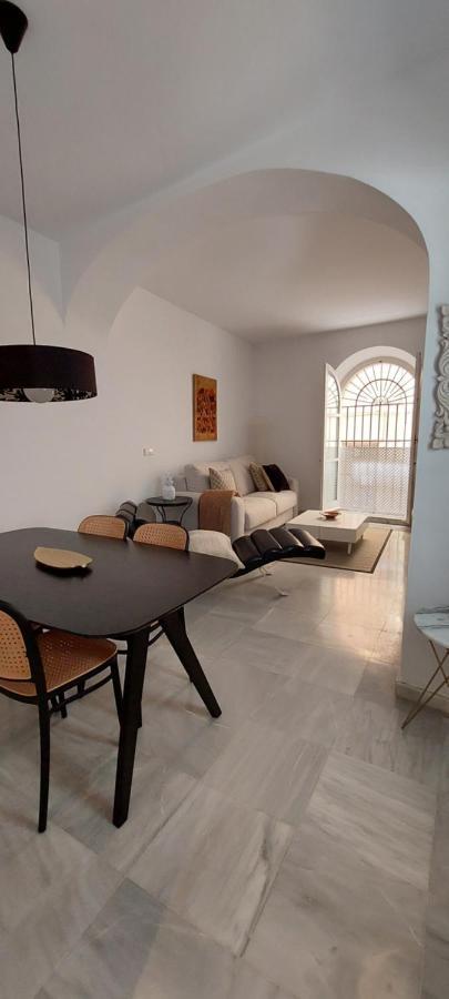 El 2 De Flamenco Bajob Apartment Cadiz Luaran gambar