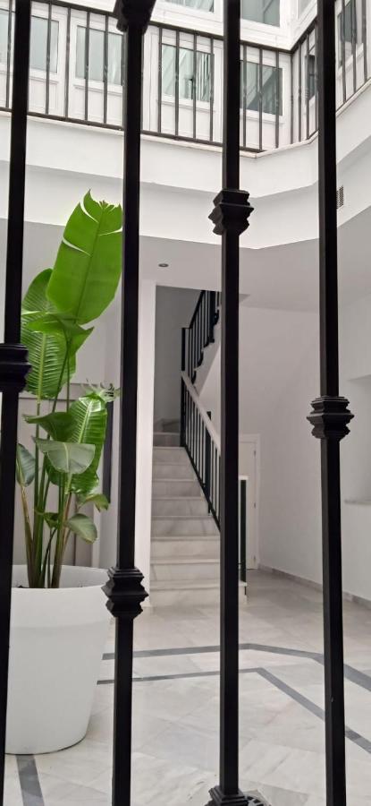 El 2 De Flamenco Bajob Apartment Cadiz Luaran gambar